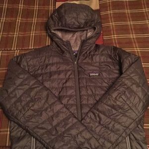 Patagonia men’s large light jacket